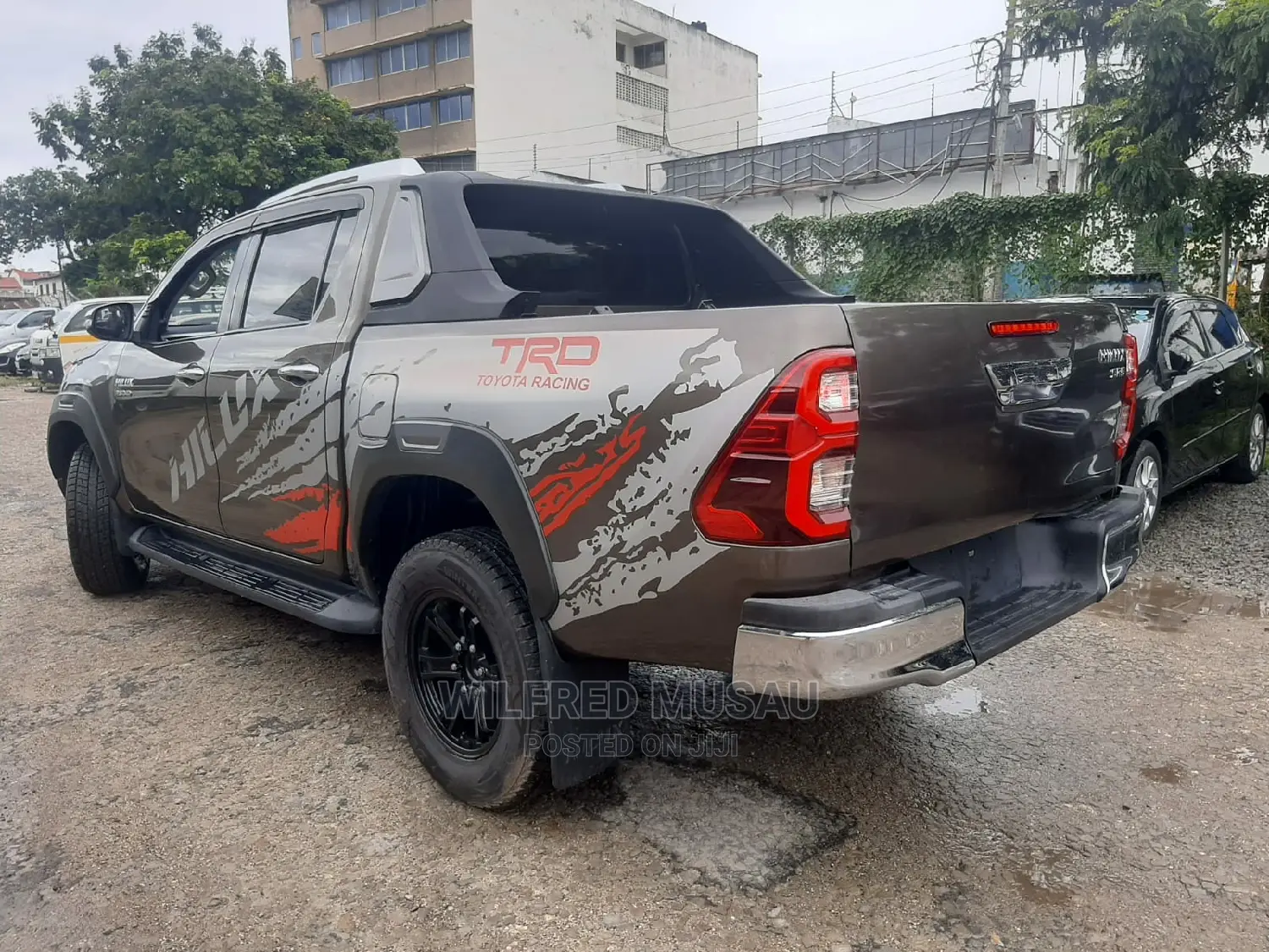 Toyota Hilux 2016 Gray