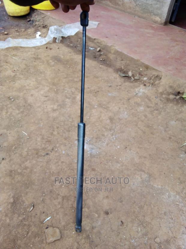 Prado 120 Boot and Bonnet Shock