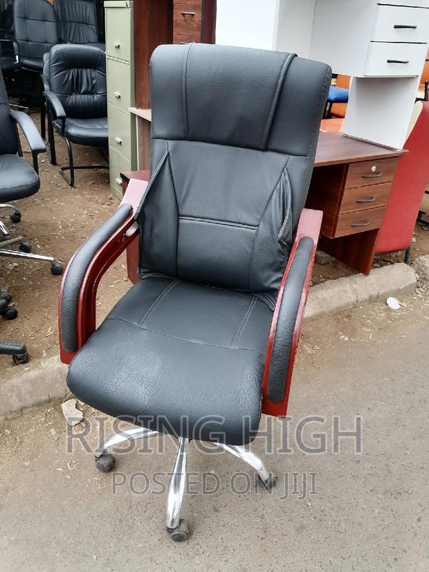 Executive Office Chairs - thumbnail 3