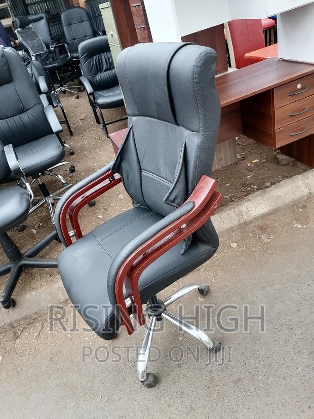Executive Office Chairs - thumbnail 2