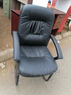 U Base Office Chairs