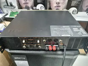 Yamaha P5000s - Two-Channel Power Amplifier