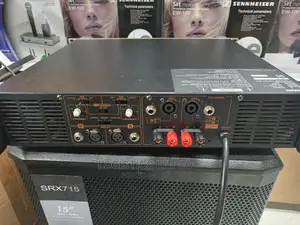 Yamaha P5000s - Two-Channel Power Amplifier