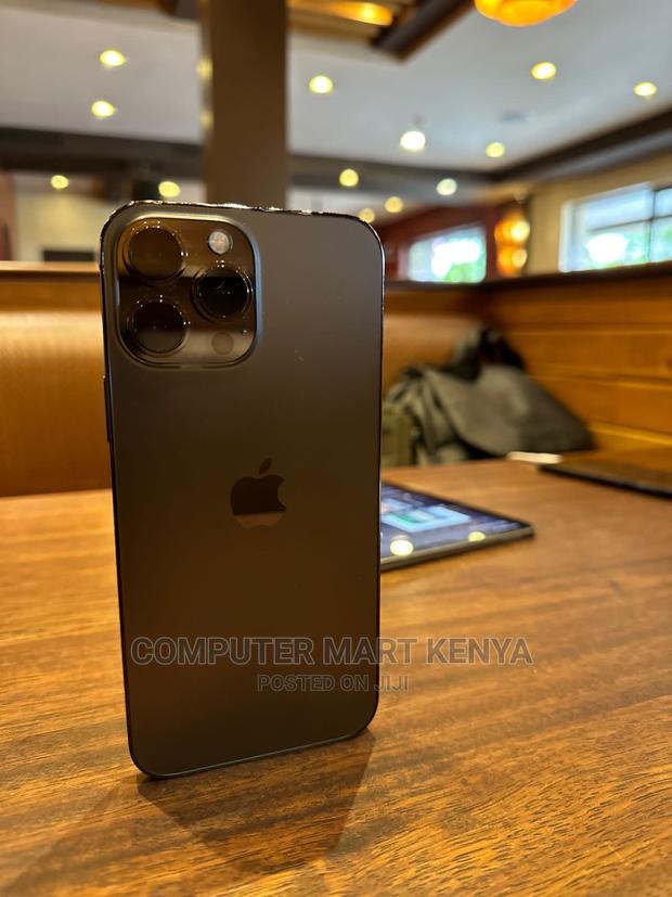 Apple iPhone 13 Pro Max 128 GB Black - main view