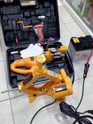Car Jeck and Compressor - main view