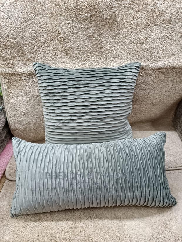 Elegant Velvet Throwpillow and Cases - thumbnail 6