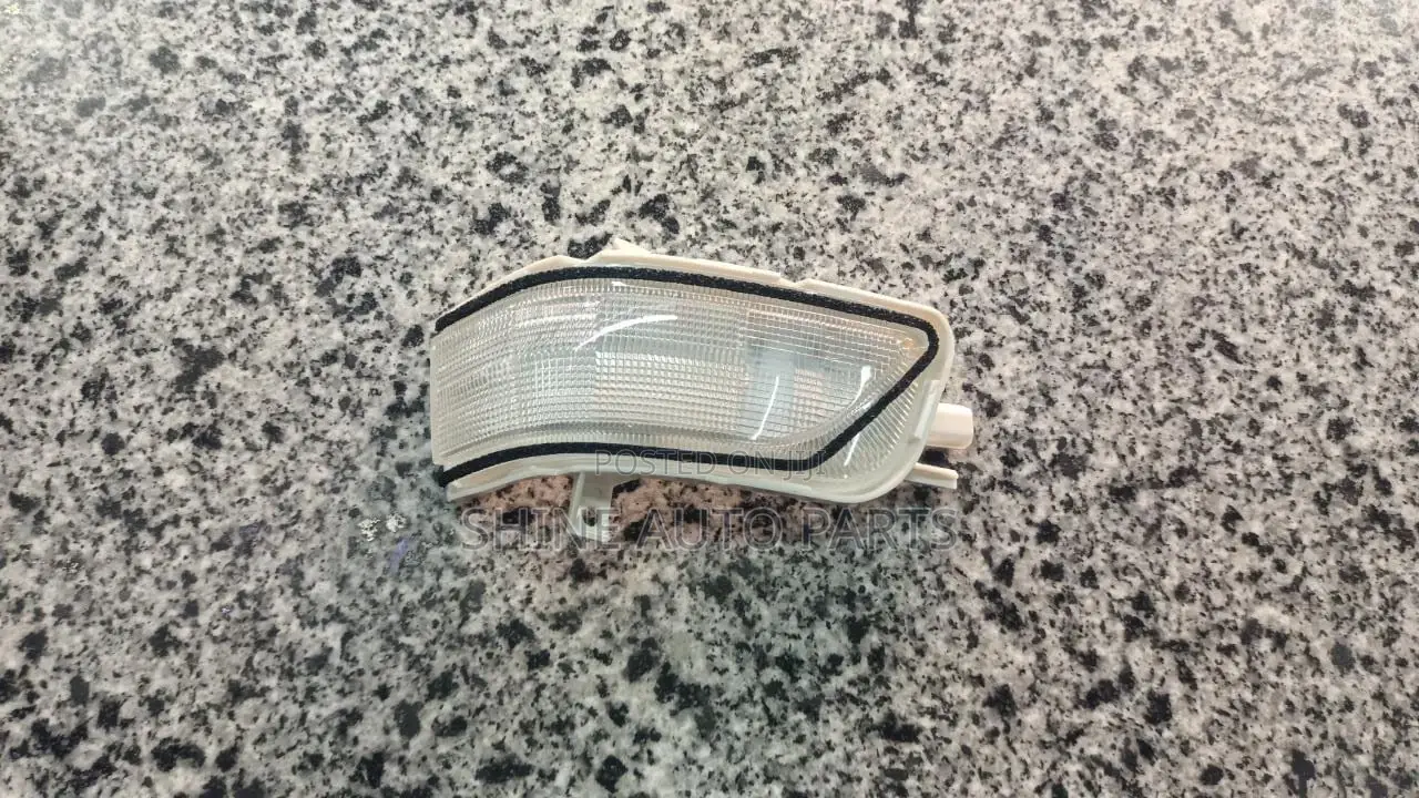 Honda CR-V Side Mirror Indicator/Blinker