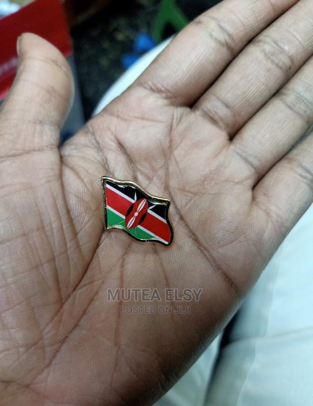 Kenyan Flag Lapel Pins - thumbnail 4
