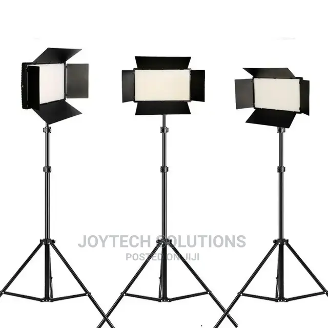 Camera Pro Led 600 Vedio Lights With Tripod.