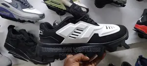 Prada Cloudburst