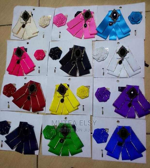 White Furshiar French Bowties Sets - main view