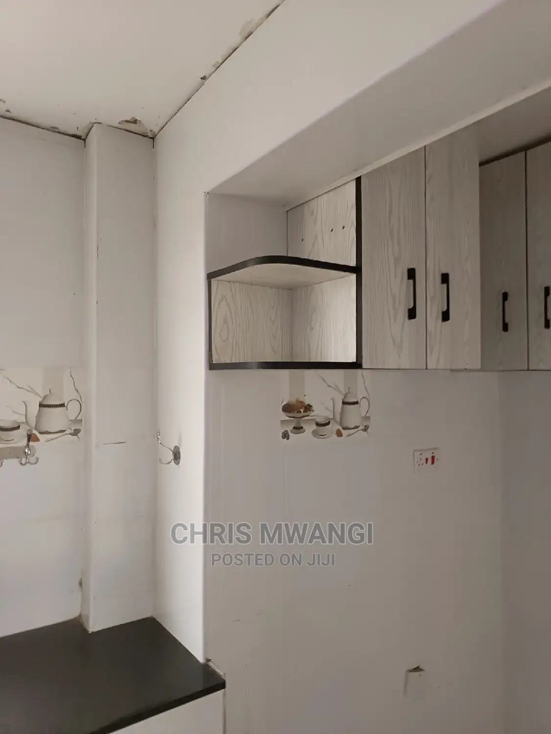 5bdrm Maisonette in Emarlands Plains, Kamakis for sale