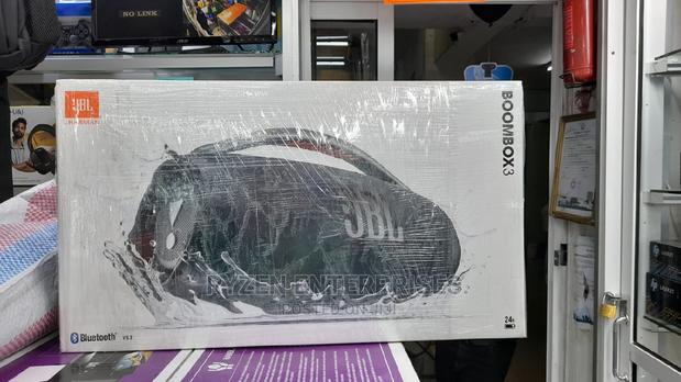 JBL Boombox 3