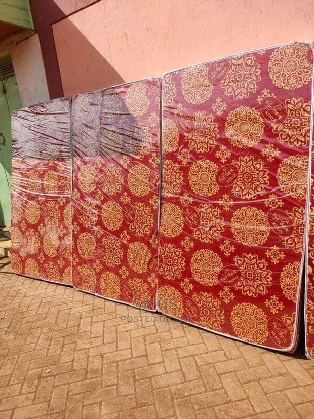 Ideal Deal! 3 by 6 High Density 6inch Mattresses. Tukuletee?