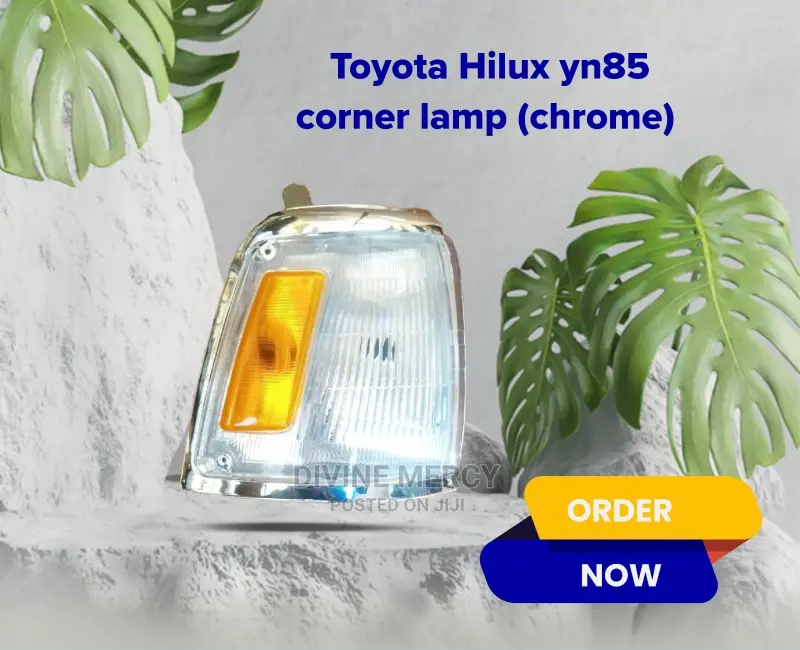 Toyota Hilux Yn85 Corner Lamp (Chrome)