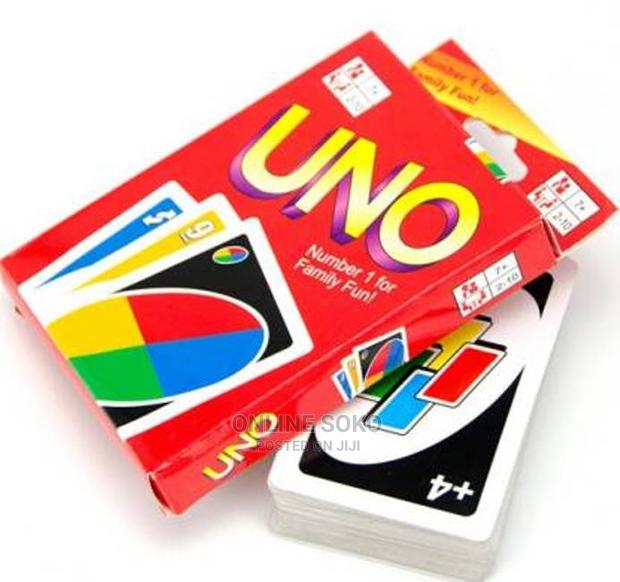 Family Fun Uno Card Game - thumbnail 4