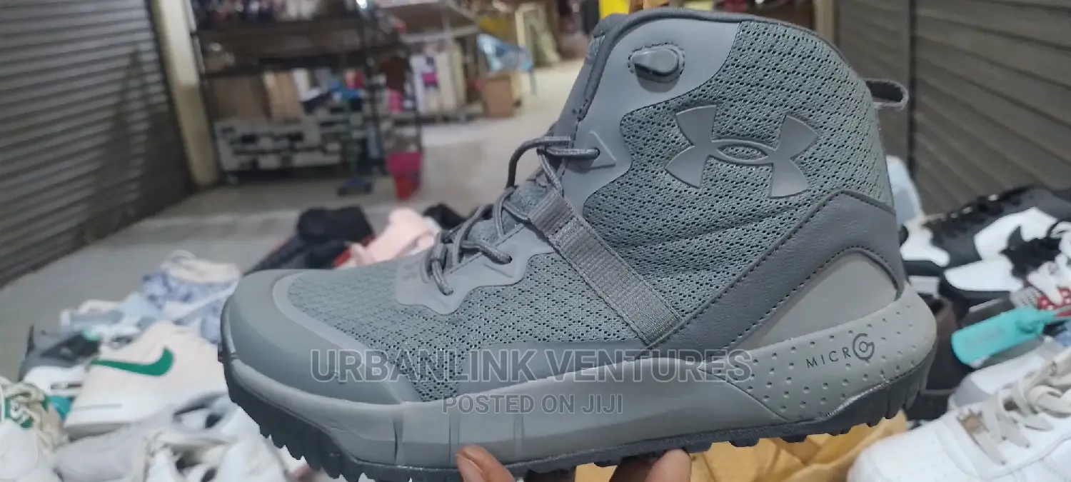 Under Armour Sneakers Boots