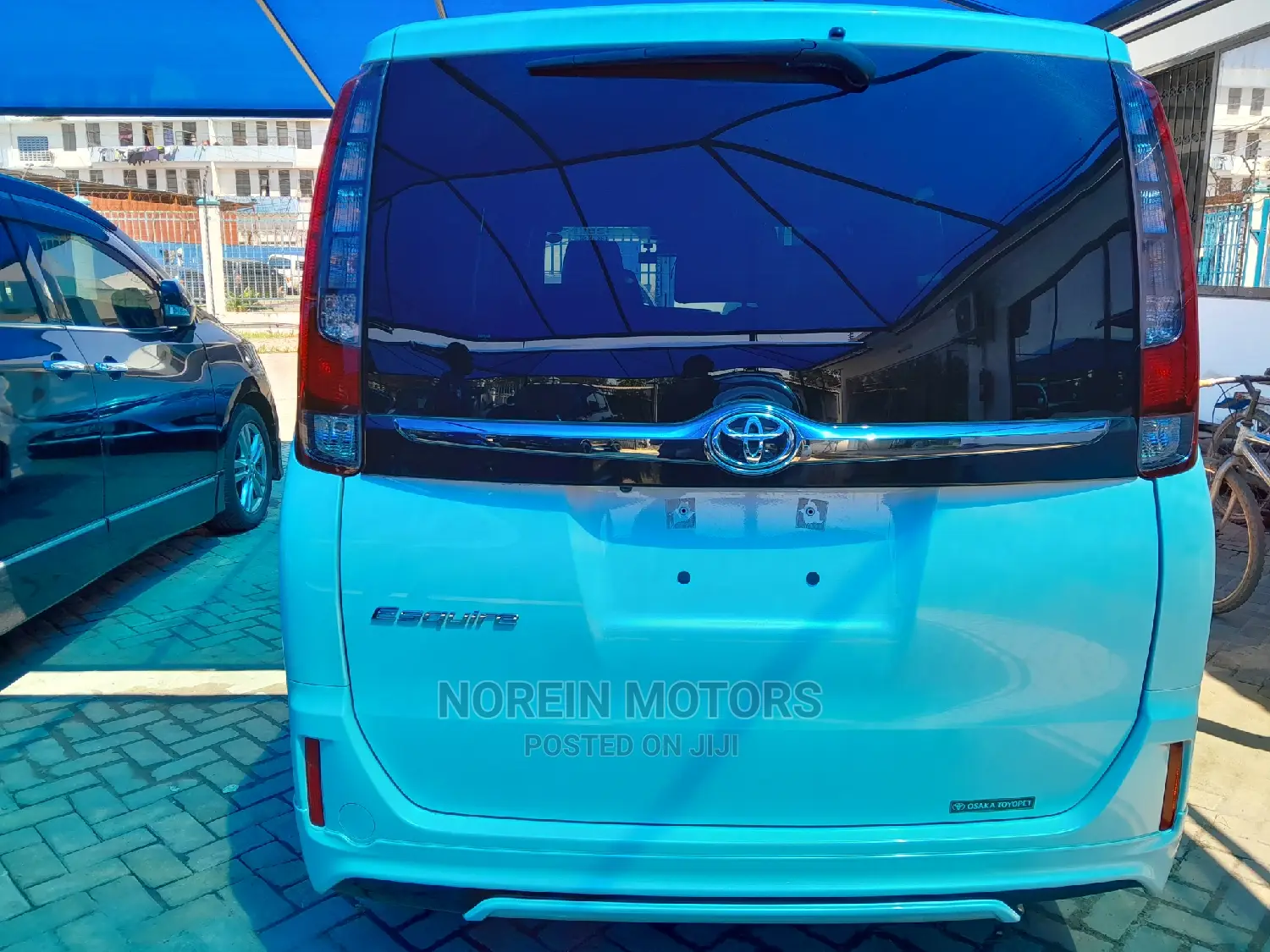 Toyota Esquire 2016 White
