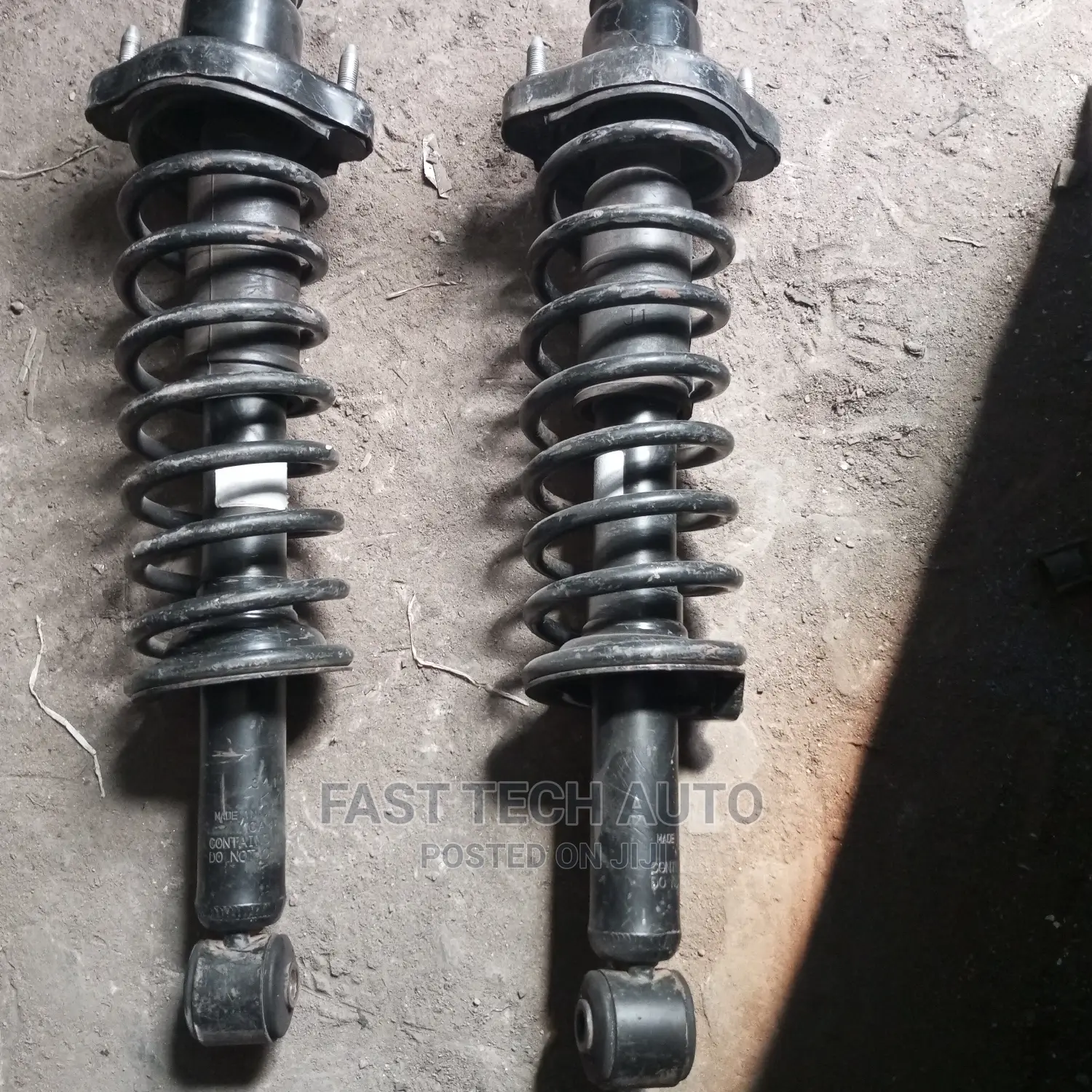 Outlander Rear Complete Shocks