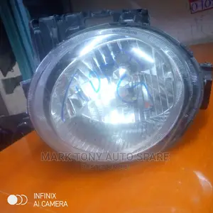 Juke 2010 Headlight