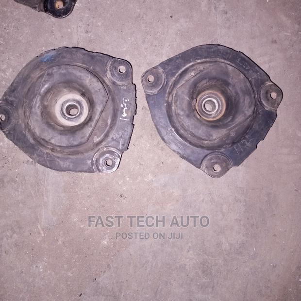 Nissan Xtrail Shock Mounting (Nt32)