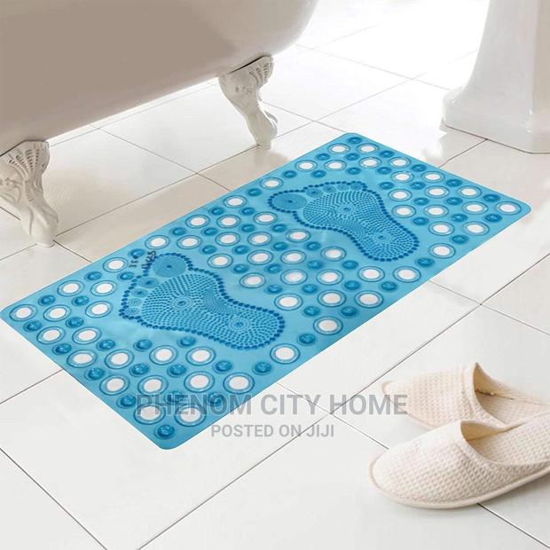 Clear Antislip Bathroom Mats - thumbnail 2