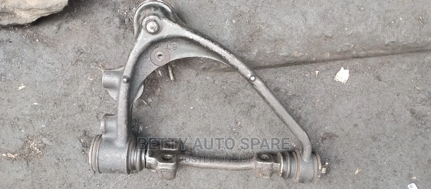 Toyota 7 L Upper Arm