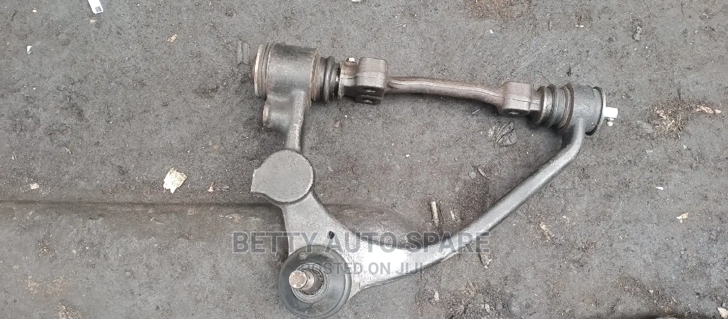 Toyota 7 L Upper Arm