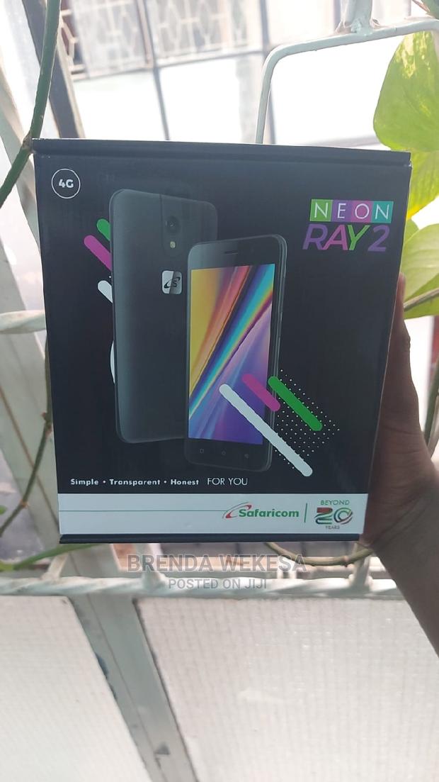New Safaricom Neon Ray 8 GB Black - thumbnail 3