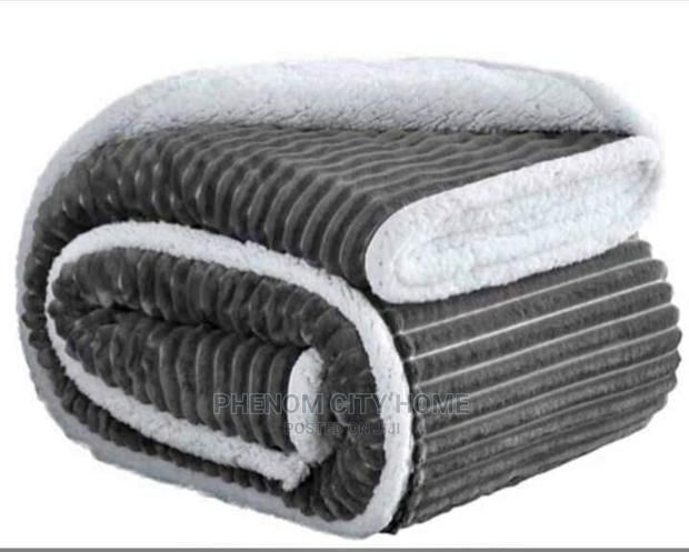 Heavy Sherpa Blankets Available - thumbnail 3