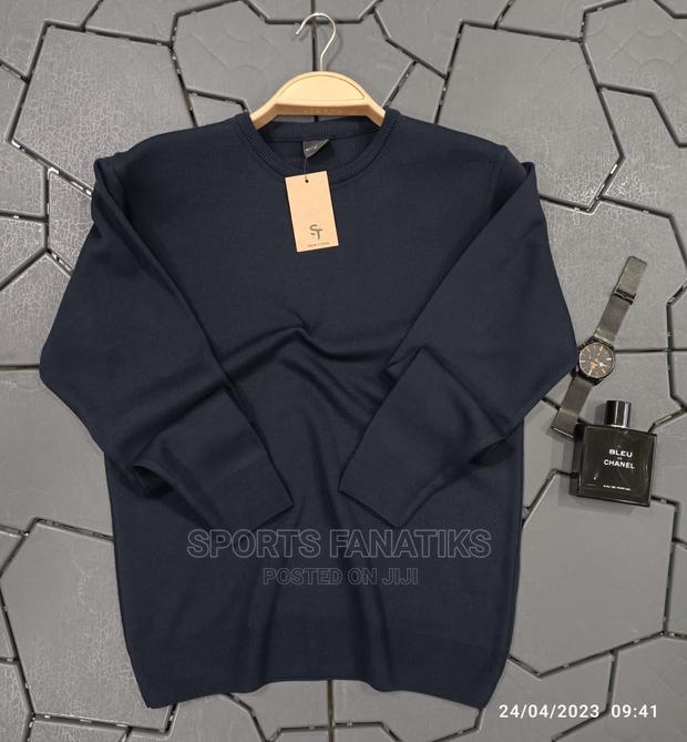 Men Round Neck Sweaters