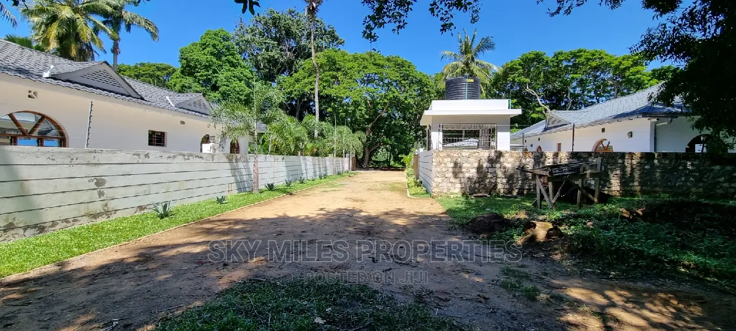 La-Marina Mtwapa 1/4 Plots on Sale
