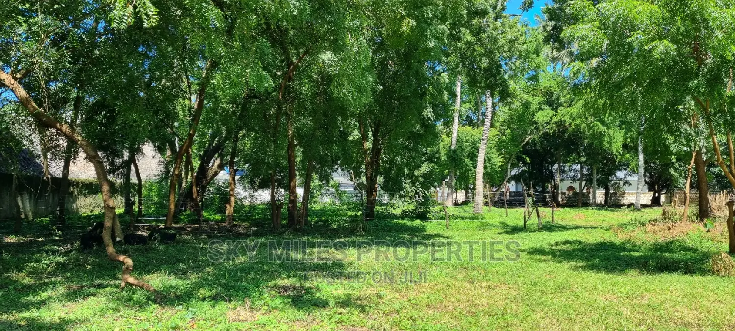 La-Marina Mtwapa 1/4 Plots on Sale