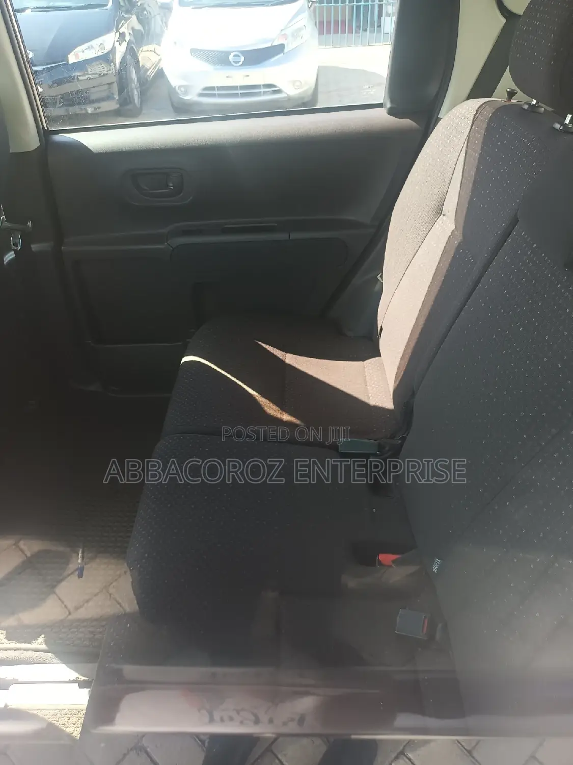 Toyota Spade 2016 Brown