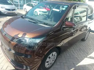 Toyota Spade 2016 Brown
