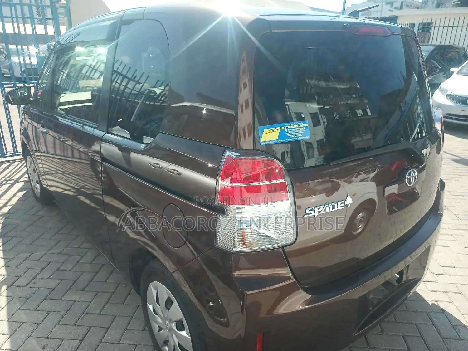 Toyota Spade 2016 Brown