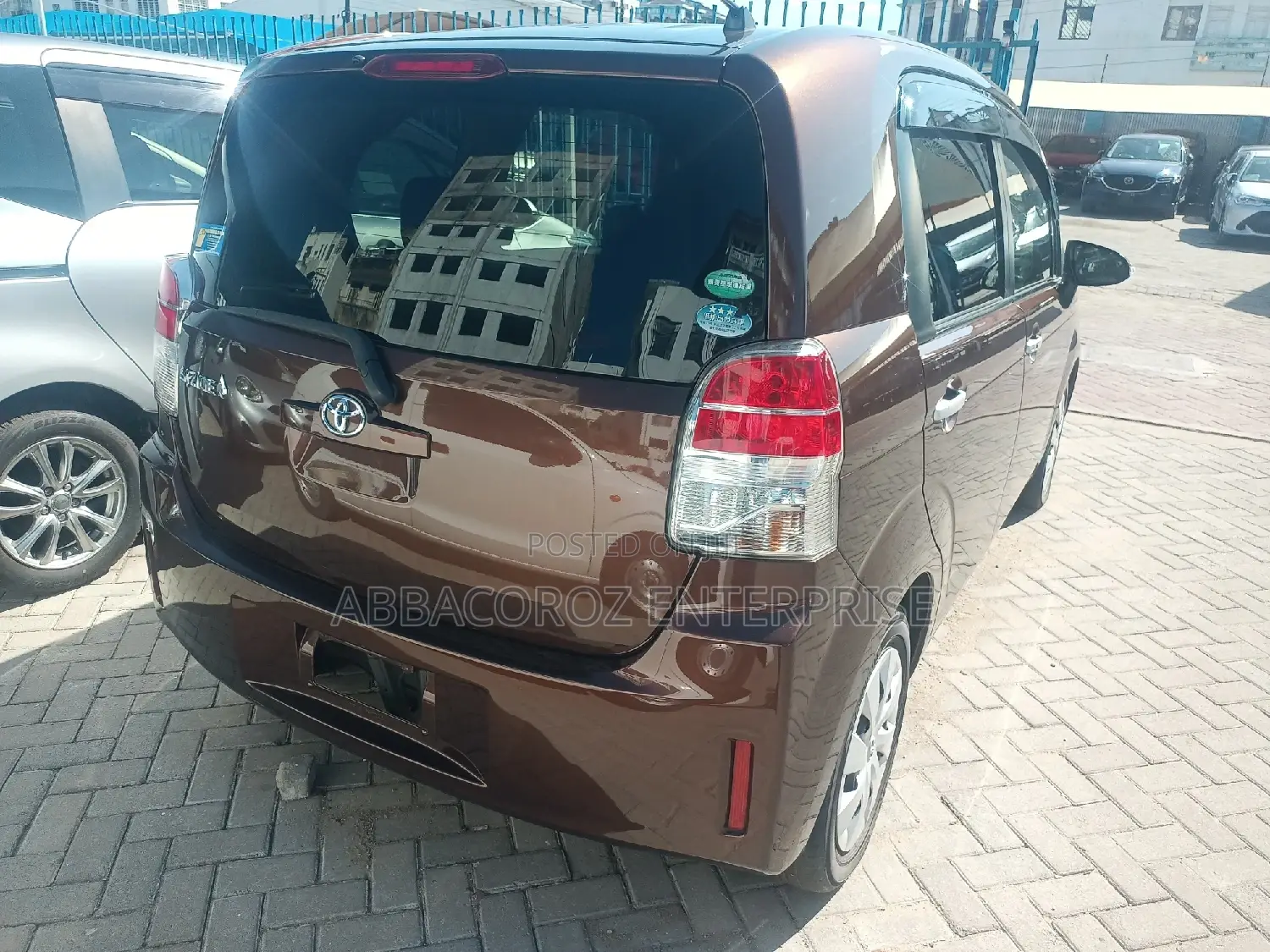 Toyota Spade 2016 Brown