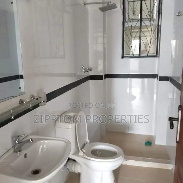 3bdrm Apartment in Madaraka for rent