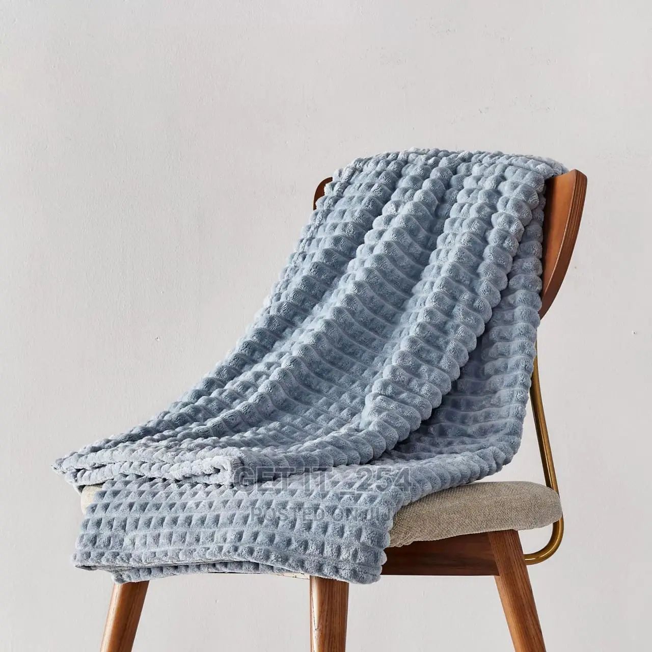 Cozy Plaid Throw Blankets*
Material: Flannel