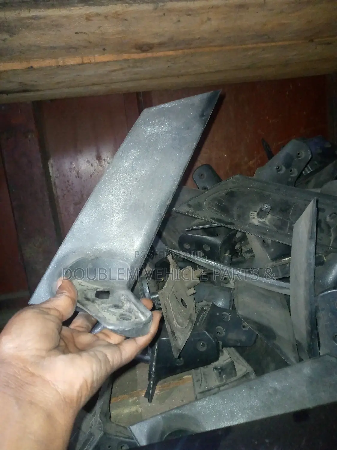 Mirror Arm Toyota Wish/Mkono and Other Assorted Vehicles