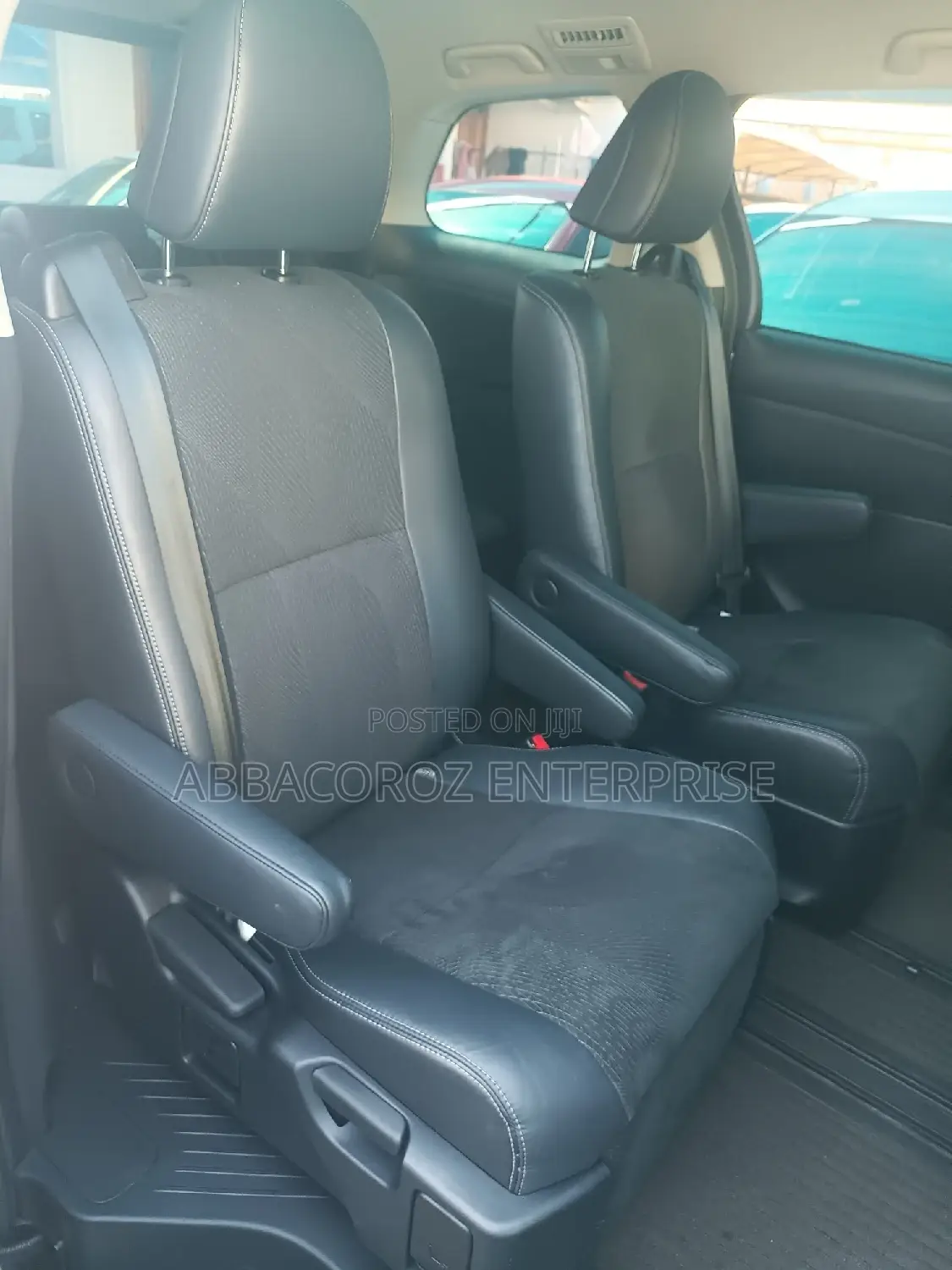 Toyota Estima 2016 Silver