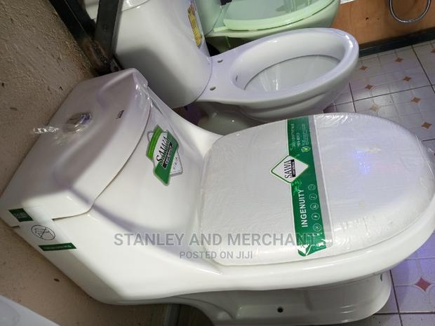 One Piece Toilet - main view