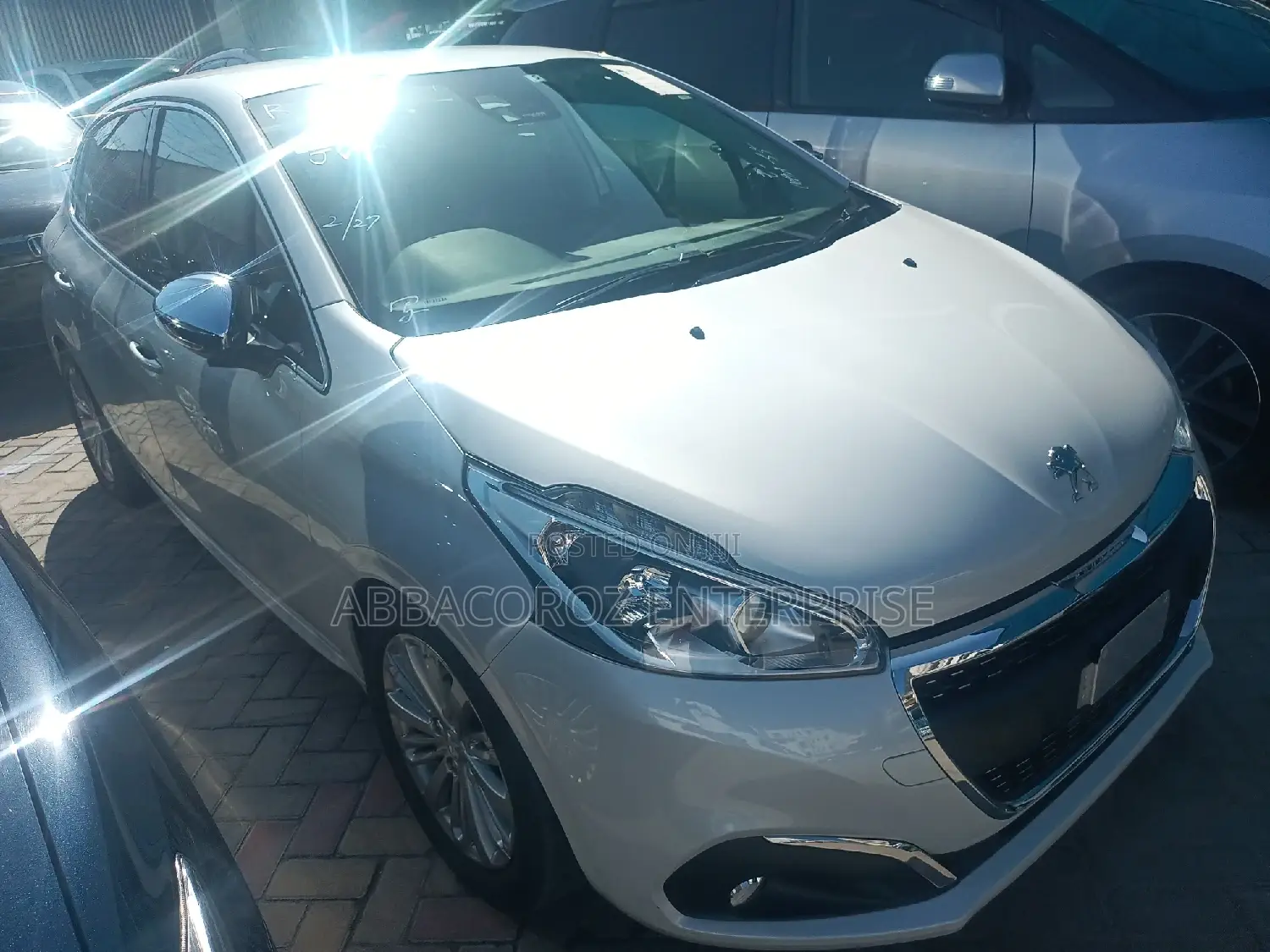 Peugeot 208 2016 White