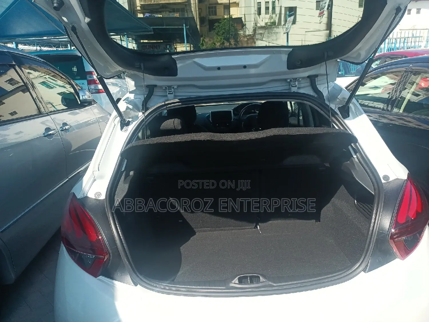 Peugeot 208 2016 White