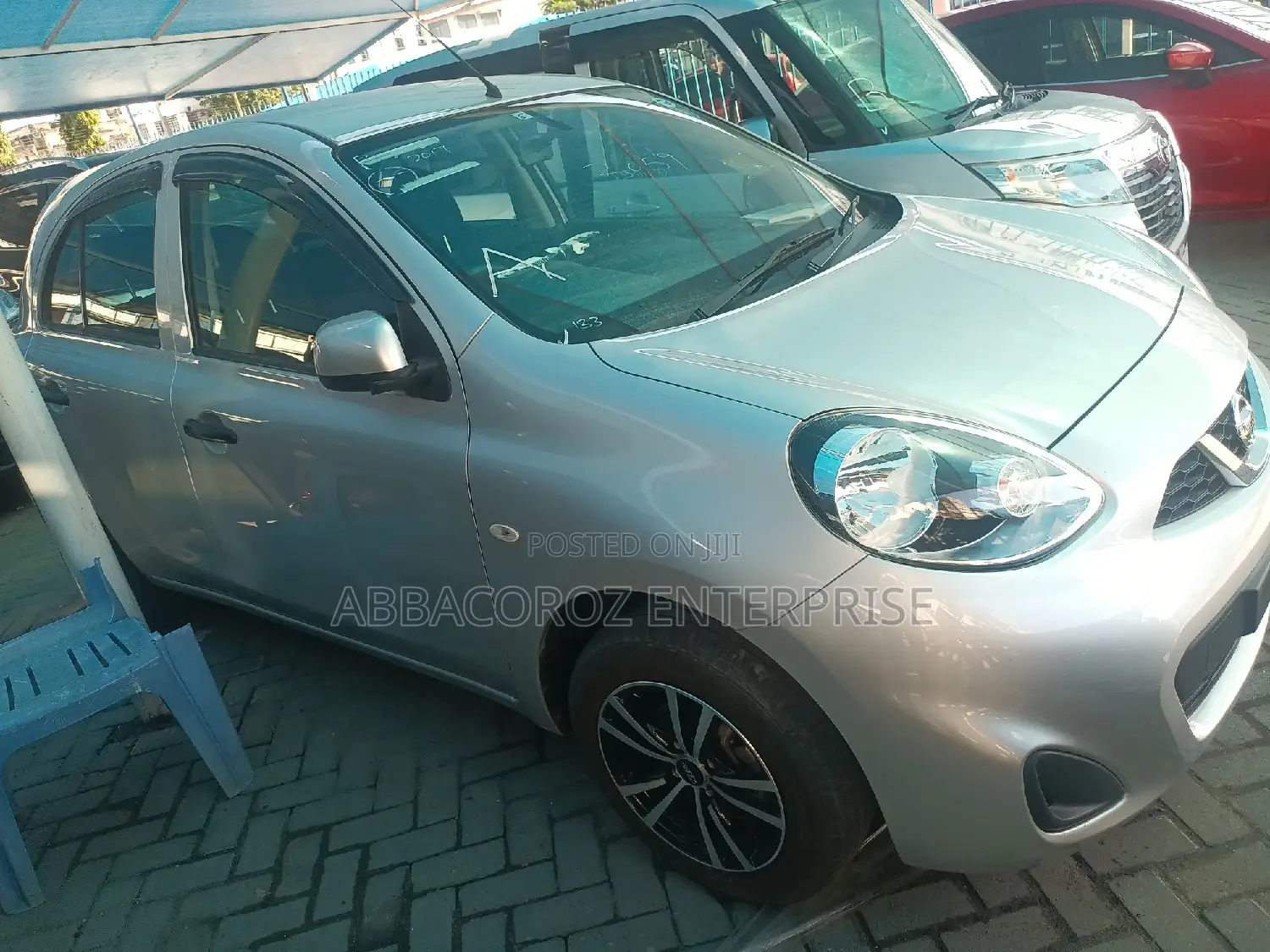 Nissan March 2016 Silver