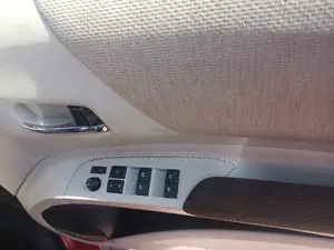 Toyota Sienta 2016 Red