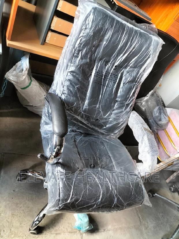 Excecutive Chair/ Seat - thumbnail 2