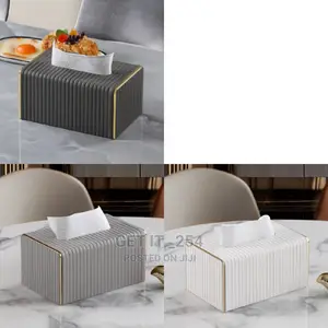 Luxury Serviette Holder*
Material: Leather