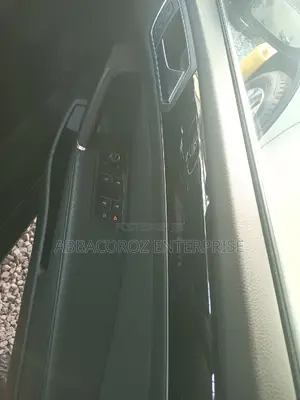 Volkswagen Touran 2016 Black