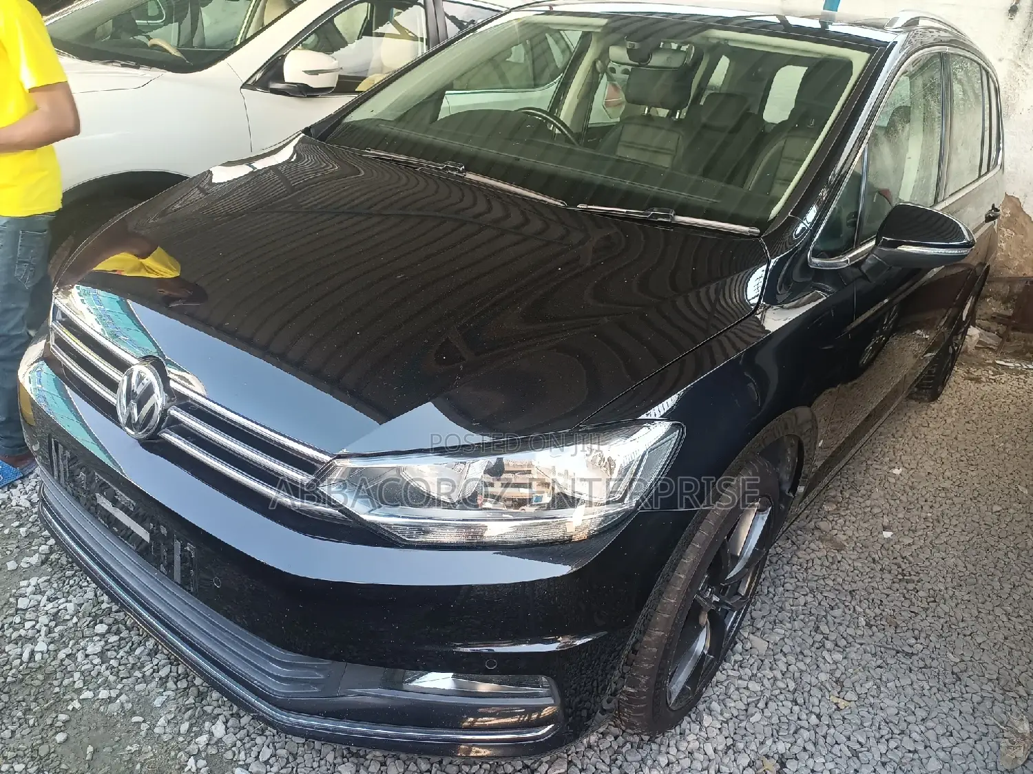 Volkswagen Touran 2016 Black